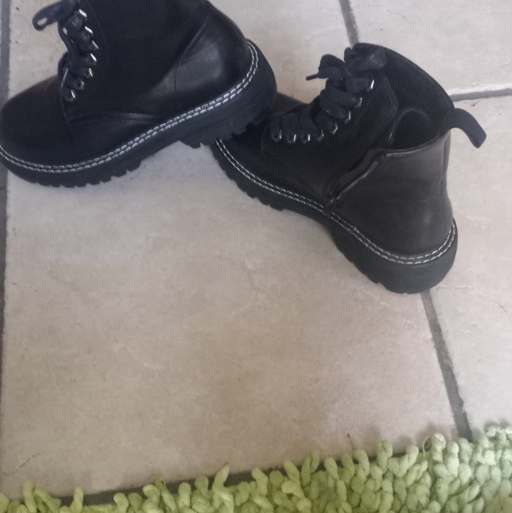 Black boots